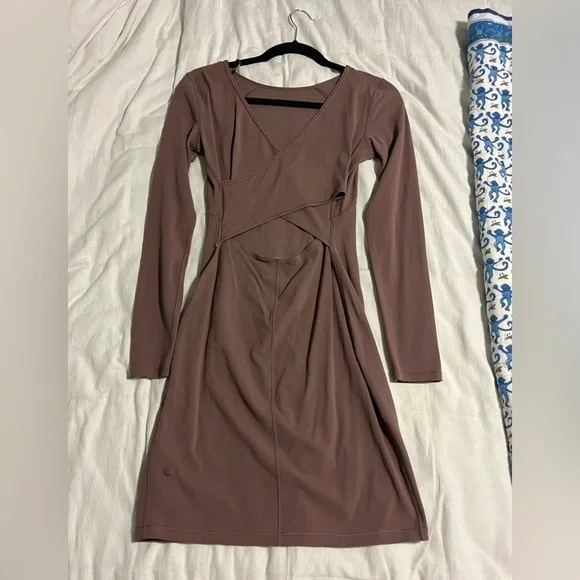 Lululemon Contour Dress Nulu Dusty Pink Antique Bark Long Sleeve Cutout Back 4 - Picture 3 of 4
